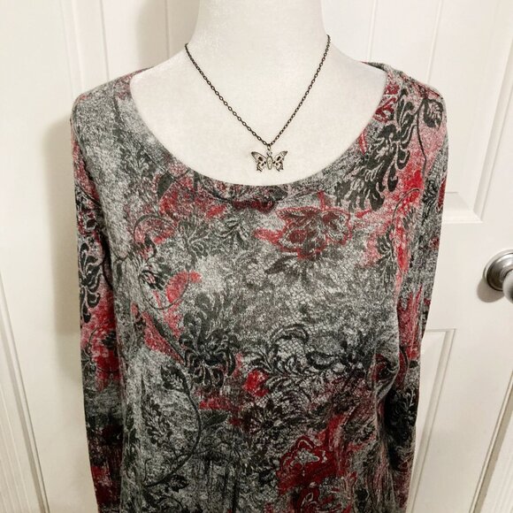 NORTHERN REFLECTIONS Red grey black floral sweater w/ lace trim MEDIUM LARGE XL - Picture 3 of 16